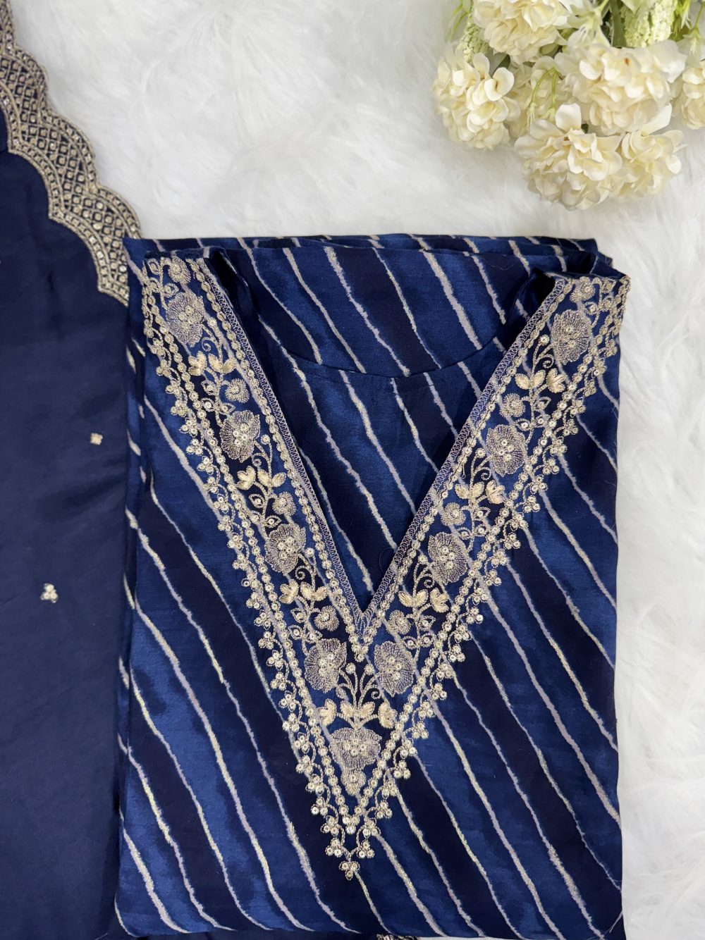 Pure Modal Silk with foil print - Image 3